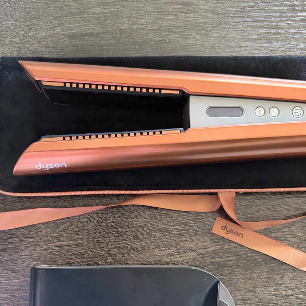 Dyson Hair Straightener  Styling Tool